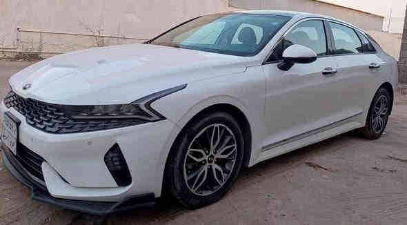 كي فايف K5
‎خليجي موديل 2021 رقم اربيل بيها بارد  بالهلال  الامامي معدل على البارد وشوي من البنيد وصبغ شوي من دعامية كما موضح بالسونار لباقي مكفول كفالة عامة من ظربة والصبغ محرك 2000

مواصفات 

بنراما 

بصمة تشغيل عن بعد 

كامرات 

رادرات

3 انظمة قيادة 

وغيرها من المواصفات المعروفة بالk5

  

سيارة بيها وكالة عامة يعني تتحول بنفس اليوم ماشية113 الف كيلو السعر 195 ورقة رقم صاحبها ***********‏
