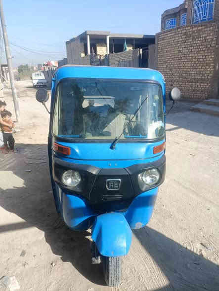 تكتك للبيع موديل 21 بشهر 11مكفوله مكينه وكشر بدلت بس زنجيل المكان بابل قضاء القاسم السعر 7300 وبيه مجال ارقامه كامله بس تسحبهن رقم كربله الرقم ***********
