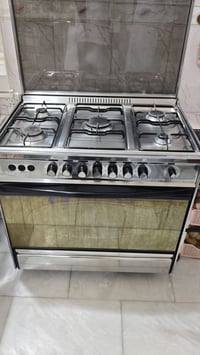 طباخ • نضيف • ناره قوية