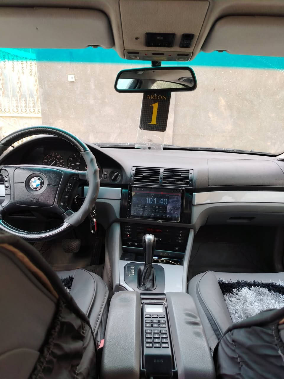 بي ام دبلو صقر E39 528 موديل 2000
رقم اربيل باسمي هزه وسنويه جديده
مصبوغه حزام بدون حادث
مواصفات
سلايد روف شاشه تحكم استيرن جهتين مرايه شفط فول كهرباء
٨ وسائد هوائيه برده خلفيه كامره حساسات خلفيه
كشنات مخمل لايت زنون
السعر ٩٥
***********
