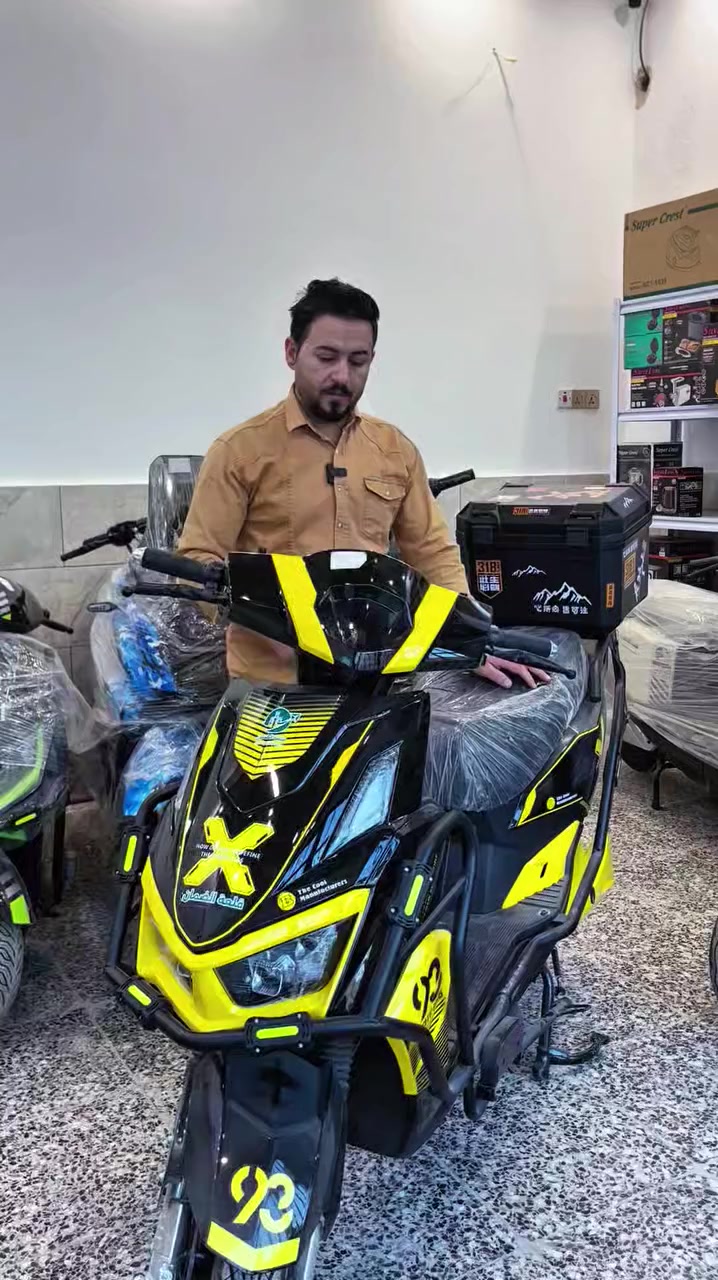 🚀 موديل LA-pro – قوة وأداء يعتمد عليه
🔹 محرك نحاس قوي 2800 واط
🔹 بطارية 72V / 20A (6 بطاريات)
🔹 مدى الشحنة يوصل لحدود 50 كم
🔹 سرعة قصوى 60 كم/ساعة
💡 إنارة زينون LED واضحة وقوية
📱 شاشة ديجيتال حديثة
🔑 تشغيل عن بُعد + نظام أمان ضد السرقة
⚙️ 3 أنماط للسرعة حسب احتياجك
🛑 فرامل دسك أمامي وخلفي
🚚 يتحمل وزن لحدود 200 كغم
🛞 حجم الإطار 10
🔌 منفذ USB للشحن
🔥 دراجة تجمع القوة، الأمان، والراحة بكل تفاصيلها

💰 وكل هذا بقسط شهري 185 فقط!
📲 واتساب: ***********
