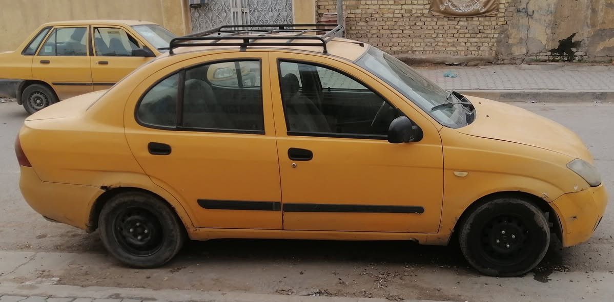 طيلة موديل ٢٠١٥ محرك وكير بحالة جيدة جداً صدر نظيف تأيرات نص عمر بيها رش صبغ أثر طخات خفيفة سعرها ٢٥ ورقة عليها غرامات مرورية تنزل من السعر تريد تحويل او وكالة راعيها موجود مكان السيارة بغداد الحسينية *********** /***********
