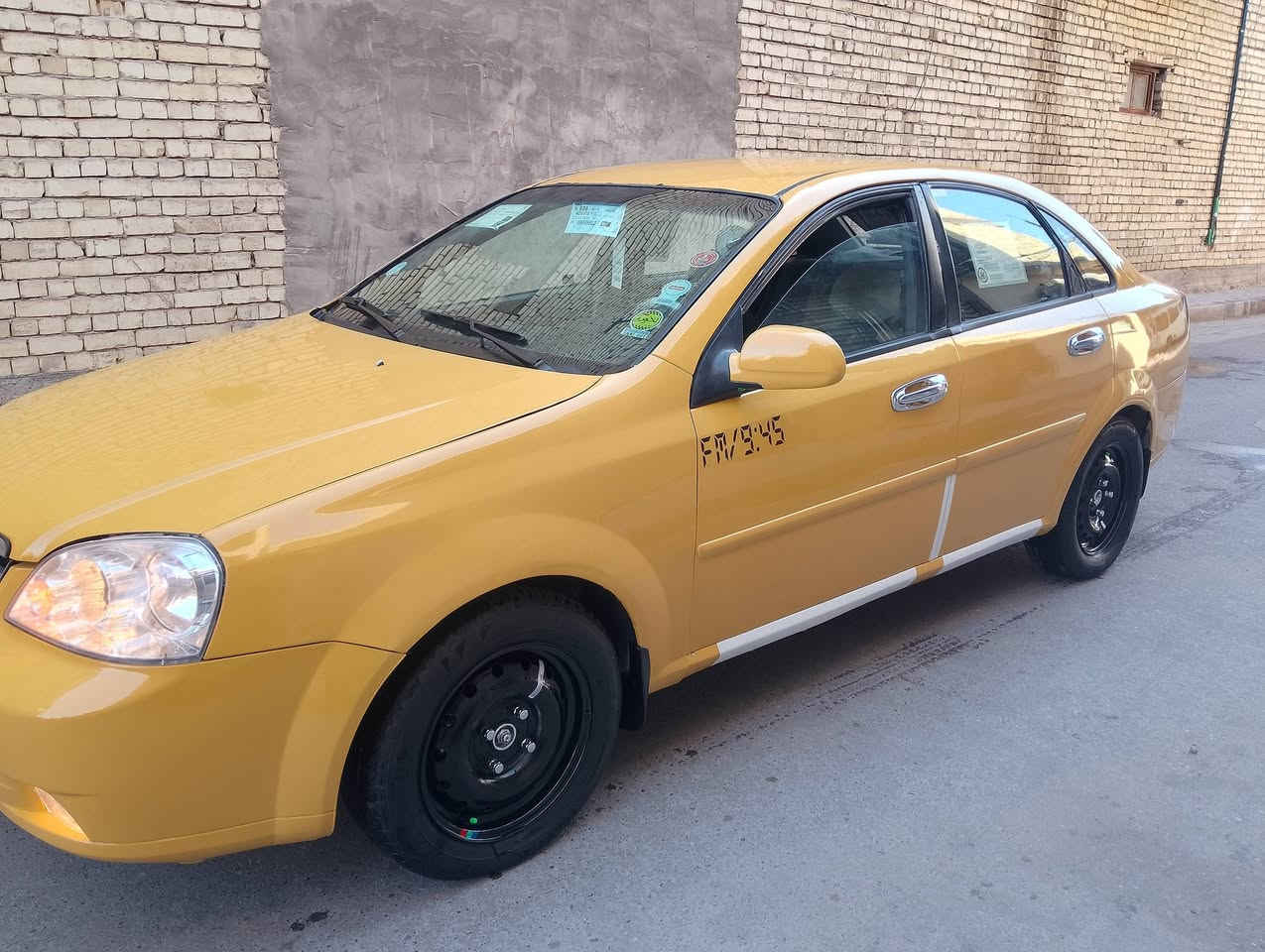 اوبترة موديل 2008 السعر 55 خليجي 
مكينة 1600 كير مكينة صدر تبريد كهربائيات شاشة كامرأة 
تحكم استيرن حدادية تخم تاير جديد جاهزة مابيها نقص 
رقم بغداد دولي سنوية لغاية. 30
مكاني بغداد
***********
