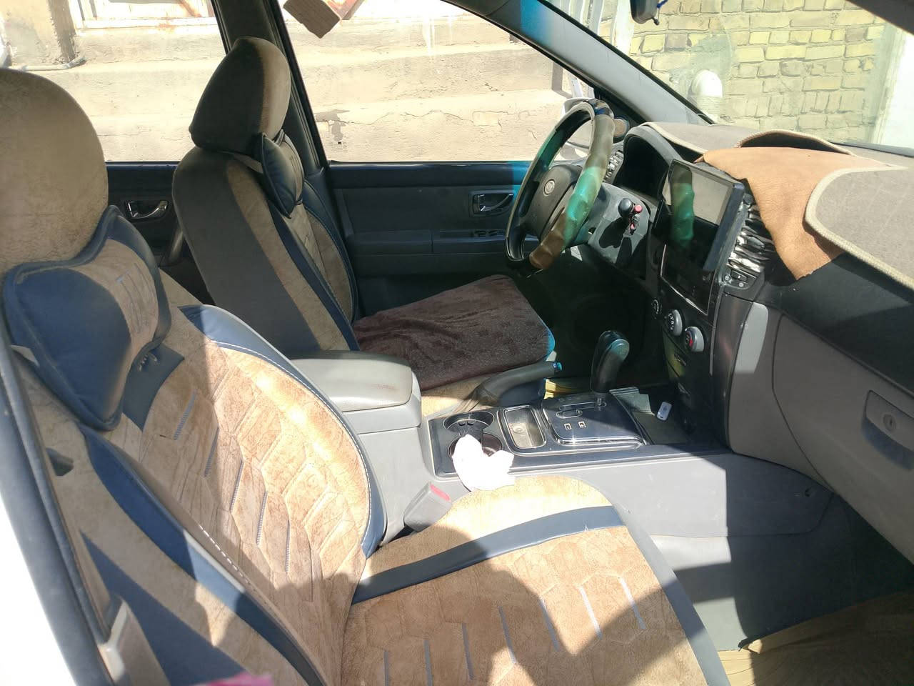 سلام عليكم سياره سورنتو 2007 سياره نضيفه مكينه وكير وحداديه نضيف رقمه ذيقار هاذه رقمي *********** مامتوجد عل نترنيت
