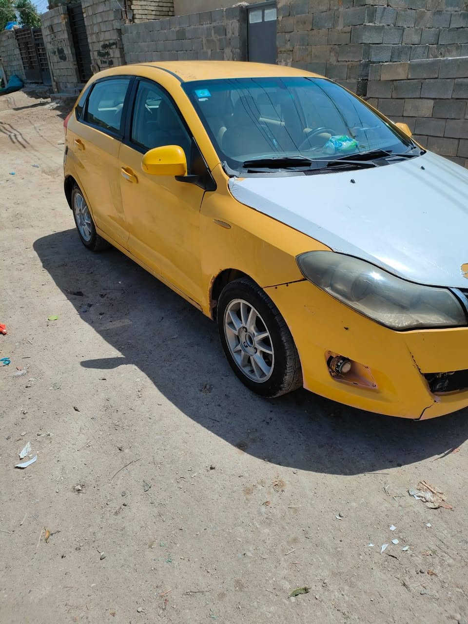 سياره شيري فلاوين موديل 13رقم بغداد سنويه ل2030مصفره مرور وهيئه سياره تخم تاير مشط جديد باور جديدرقم انگليزي مكينه كورله90 قديمه بيها مجفته جديد السعر 28/غير متواجد ماسنجر المكان بغداد ابو غريب رقم/***********
