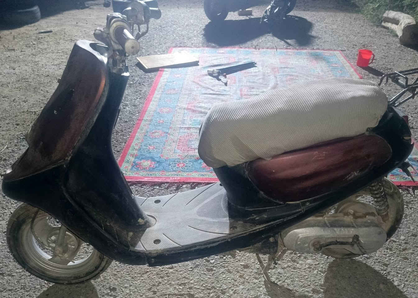السلام عليكم هاي الدراجة عطلها بسيط وسعرها 80 وبها مجال تواصل مع ***********

