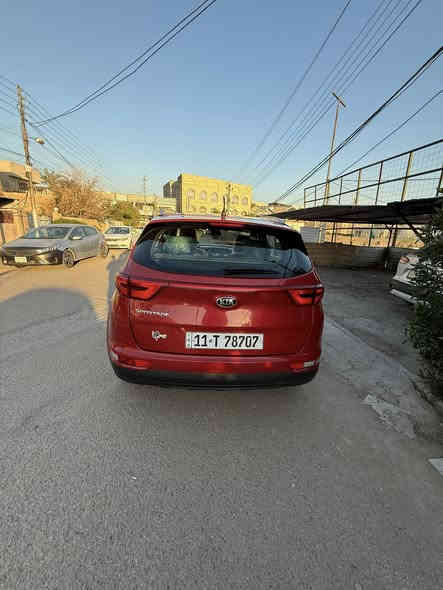 السلام عليكم 
سبورتج 2018 
ضمان الشركه الدوليه / لون  ماروني 
كفاله عامه  السياره جديد كلش واحله من الصور بهواي 
على وضع الشركه 
تخم تاير جديد وباتري جديد 
لايت زنون منضومه كامله شادله  دوسات 
مواصفات السياره حساس امامي خلفي ثلاث انضمه قياده سبورت مكينه 2000 اشاره بل مري ومري شفط كروز سرعه تبريد قطعتين باقي مواصفات السبورتج قماره حديد معروفه سبير ما نازل ماشيه 55 الف حقيقي الكتلوكات والسويج الثاني بعدهن بل جيس رقم جديد انكليزي بغداد رايده 190 وبيها مجال مكاني بغداد الكرخ ***********
