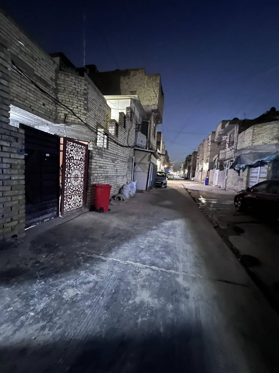 بيت ١٠٠ متر الخطيب الزراعي شارع الرسول يحتوي ع قاط ثاني معزول السعر ١٣٠ وبي مجال للاستفسار الاتصال ع الرقم فقط ***********
