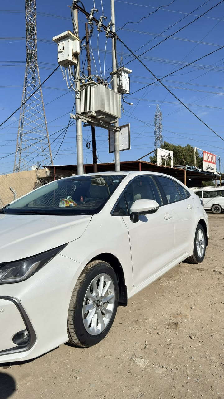 سلام عليكم شباب
كورلا 2022 ساز وكاله 
كفاله عامه من صبغ من طخه 
ماشيه 98 
تخم تاير دوشمه عامه 
بااسمي تحويل مباشر 
مكان السيارة بغداد 
***********
السعر 175 وبيه مجال بسيط
