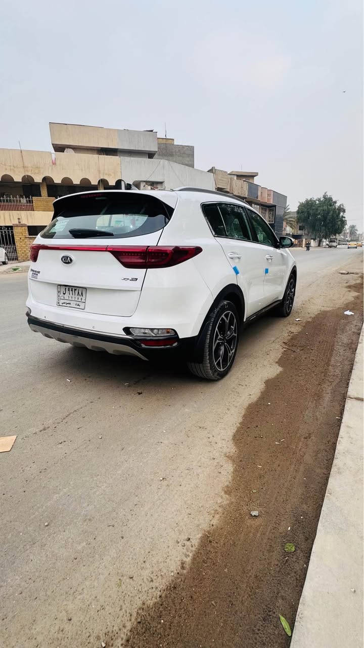 سلام عليكم سبورتج 2020 جي تيلاين سيارة نظيفة بيه صبغ جاملغ امامي فول مواصفات سعر 196 بيه مجال بصيط *********** بغداد, العراق
