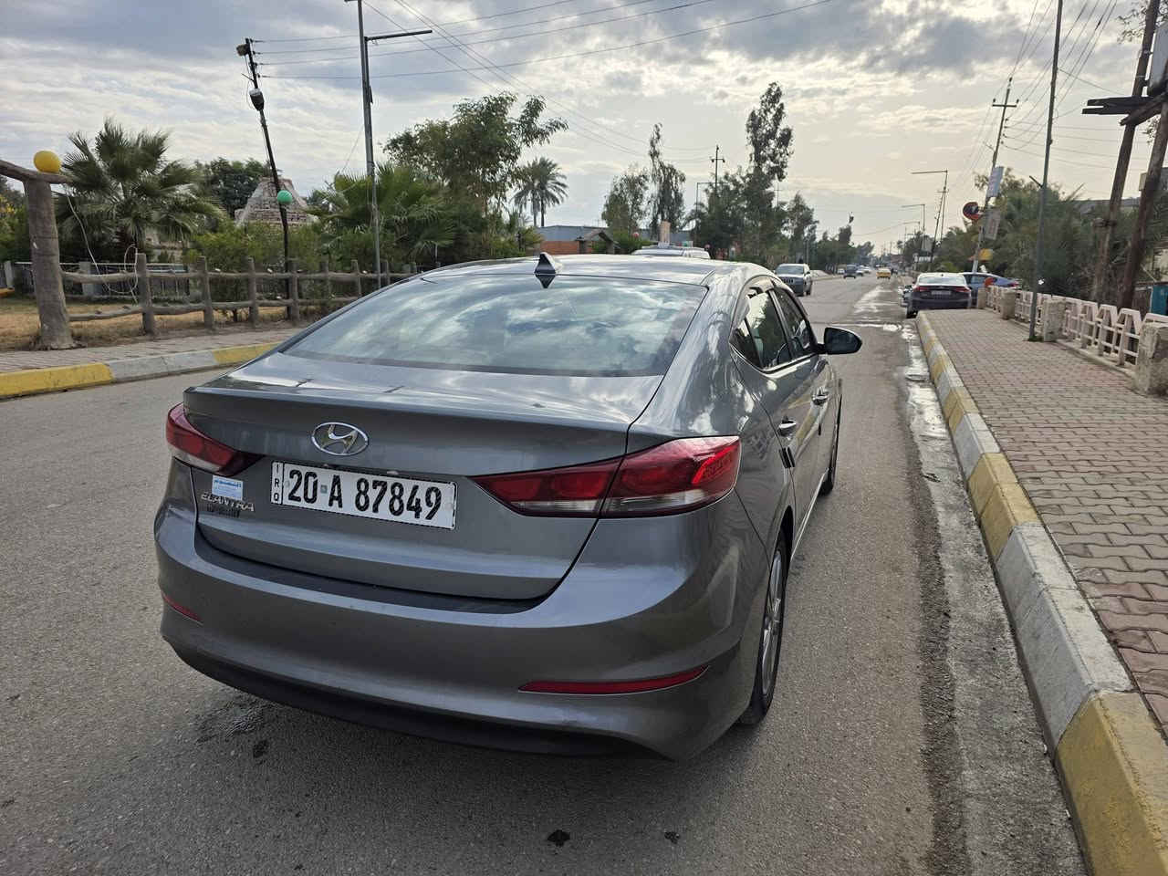 النترا 2018  للبيع
مواصفات
محرك ٢٠٠٠ دوش رادارات جانبية تحكم استيرن جهتين، ٣ أنظمة قيادة اقتصادي، عادي ،رياضي. ماشية ٩٨ شاشة كبيرة حادثها جامرلغ امامي جهة السايق والبنيد مبدل بدون ايرباك وشوية بارد السيارة مابيها صبغ نظيفة كير محرك وبأسمي رقم ديالى السعر ١٢٥ 
الاتصال ***********
