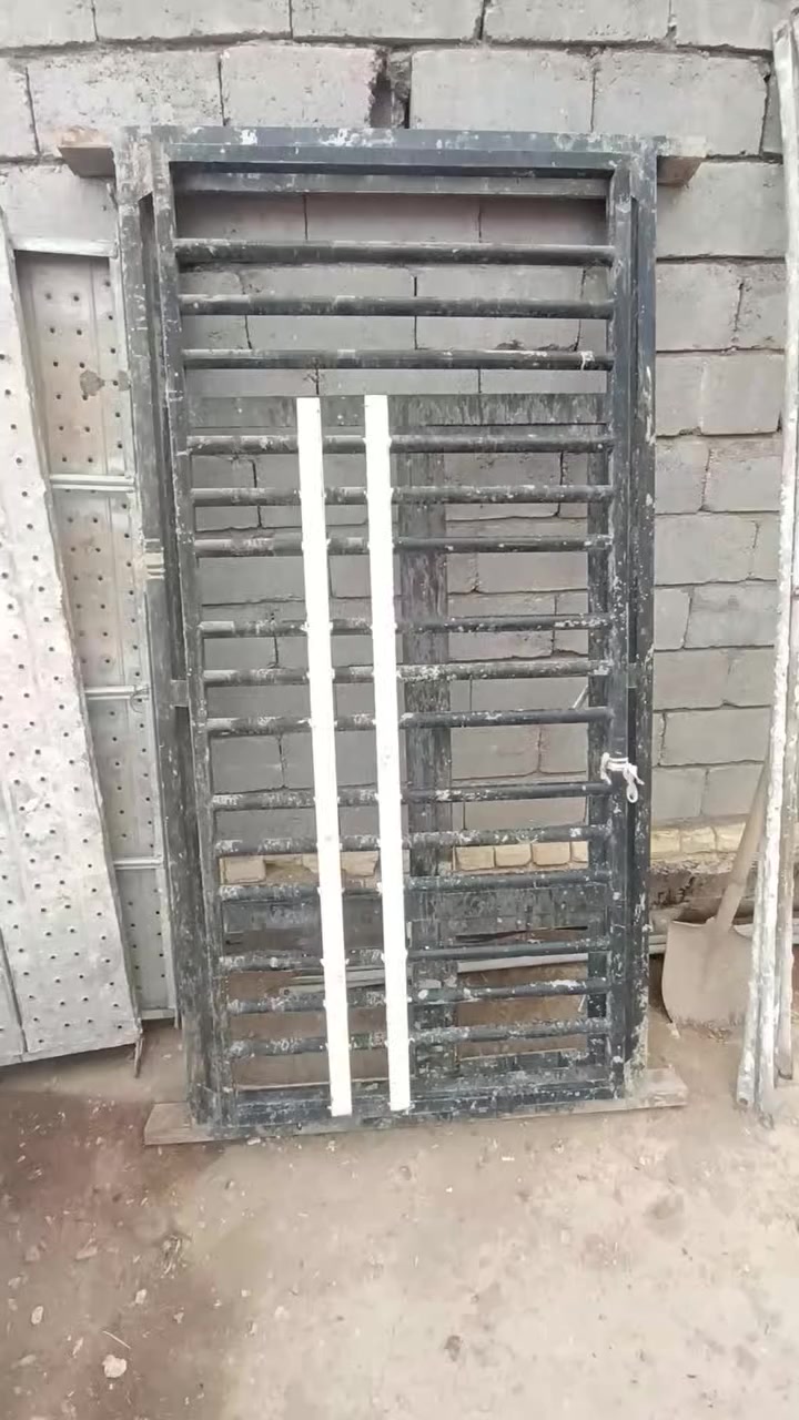 شباك للبيع تسكام الطول مترين العرض متر سعره 75 مكاني بطويريج رقمي ***********
