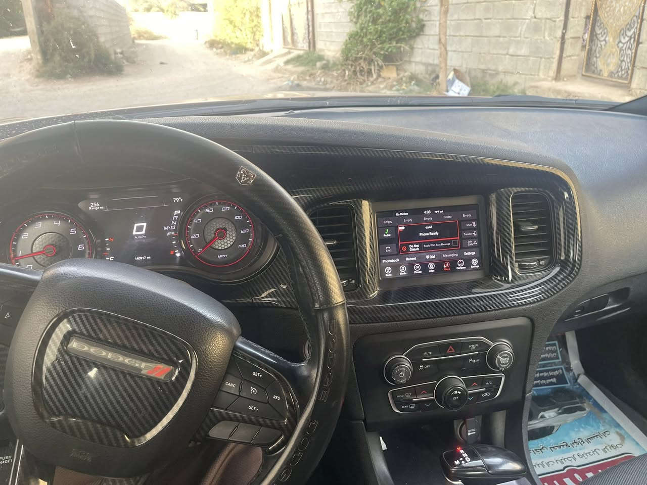 سلام عليكم جارجر للبيع فقط بدون مراوس 2018 لون كرزي مميز كفاله عامه عدا بارد كلش بسيط ماشر بالصور تقرير غرق 15 بالميه يعني جوه الدوسه محرك كير كفاله ما مفتوحات حداده 100/100 سياره احله من الصور السعر 225 وبيه مجال العنوان البصرة الهارثه الرقم ***********
