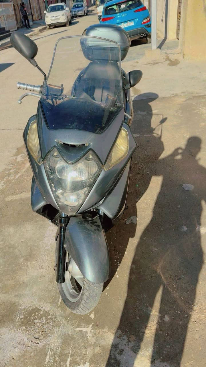 سلفرونج 400 أوراق 
مكينة نظيفة شلعه معدل فول مواصفات
كهربائيات كلها شغاله نكره سلف 
مكفوله كفاله عامه 
بغداد حي اور ***********
مليون و400 بيه مجال
