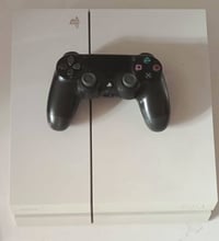 بلي 4 فات مهكر عن طريق القرص   النظام:12.52  الجويستك 🎮 : واحد فقط( اص...