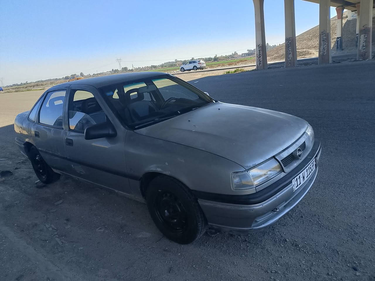 أوبل فكترا كير عادي نظيفة جدا وما تحتاج اي مصرف جاهزة على آخر حباية حجم المحرك 1600اقتصادية جدا بالصرف..
كير ومحرك وصدر وتخم تاير كلهن جدد داخلها كلش نظيف بيها كم مكان شوية جان خويس شيء بسيط ومصلحهن مبين بالصورة شوف العين والسيارة بلادية ومجهزها الي قبل لا تكون لغيري
ولو ما محتاج ما ابيعها وبالعافية عالياخذها مهنا بيها ويشوف خيرها..
اريدها ب39 ومجالها جدا بسيط 
مكاني بغداد واي استفسار الاتصال على هذا الرقم *********** متواجد يوميا بعد الساعة ال3 مساءا..
