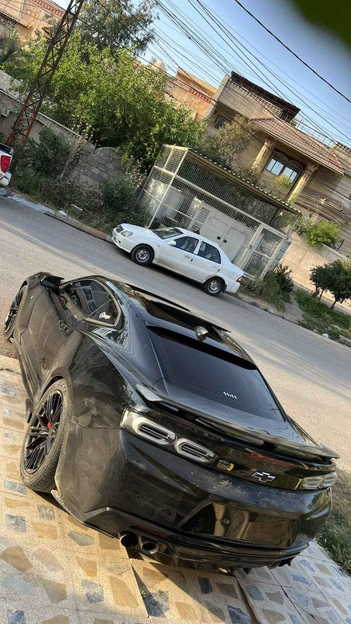 كمارو 2017 2ss  
ضرر بوند صبغ وجاملغ مبدل نفس اللون
 اعلى مواصفات بل كمارو تنته اضائه داخليه بلاديها 
شاشه كبيره كشنات تدفه تبريد تقديم وترجيع الكشنات كهربائي داخل لونين ستيرن تدفئه تبريد داتا شو عداد سرعه سماعات bose + مضخم صوت شركه السياره ماشيه 65mi
سعر 145 
الموصل، 
***********
