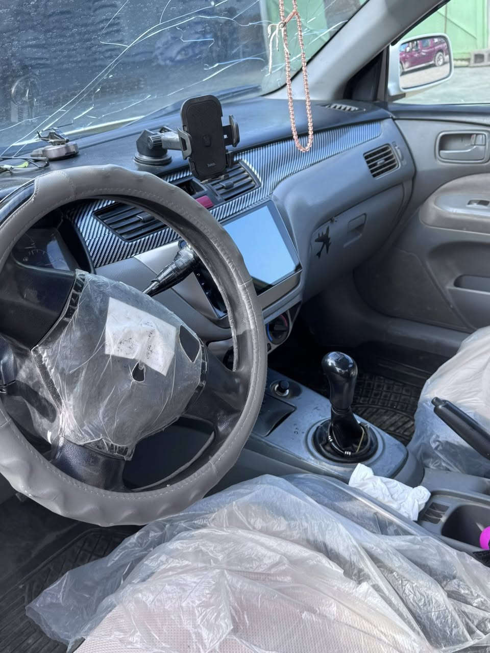 سلام عليكم لانسر موديل ١٠  جامرلغ امامي مبدل وبيها طخه بل باب الخلفي خط بعقوبه كنعان السياره خير من  الله تخم تاير بطاريه جديده محرك كير تبريد خير من الله صدر امامي خلفي كله جديد رقم بغداد تحويل ثاني يوم سعر ٦٠ وبيها مجال اتصل ودلل لاتراسل رحمه لهلك *********** /***********
