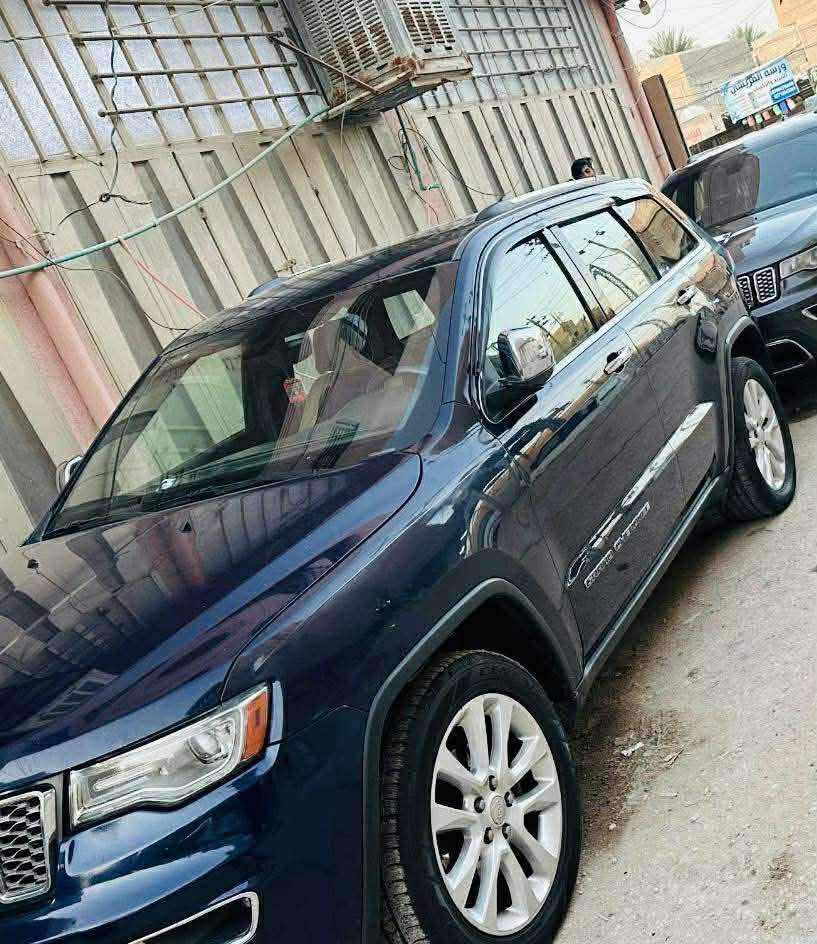 يالله  عروض العيد اكو بعد ارخص من هيج قطعه 👇✈️
بيع فقط بدون مراوس مستعجل 
للتواصل ع الواتساب (***********)📞
السلام عليكم حبايب
جيب 2017 لمتد
فول مواصفات للأخير 
بانوراما
كشنات جلد كهرباء
خزن ميموري
صاج ملكي 
بيها مواصفات خير من الله 
 قطع وحده صبغ بدون دواخل
السعر 169 وبيها مجال 
العنوان كربلاء
تعجبك سياره 
للتواصل ع والواتساب (***********)
