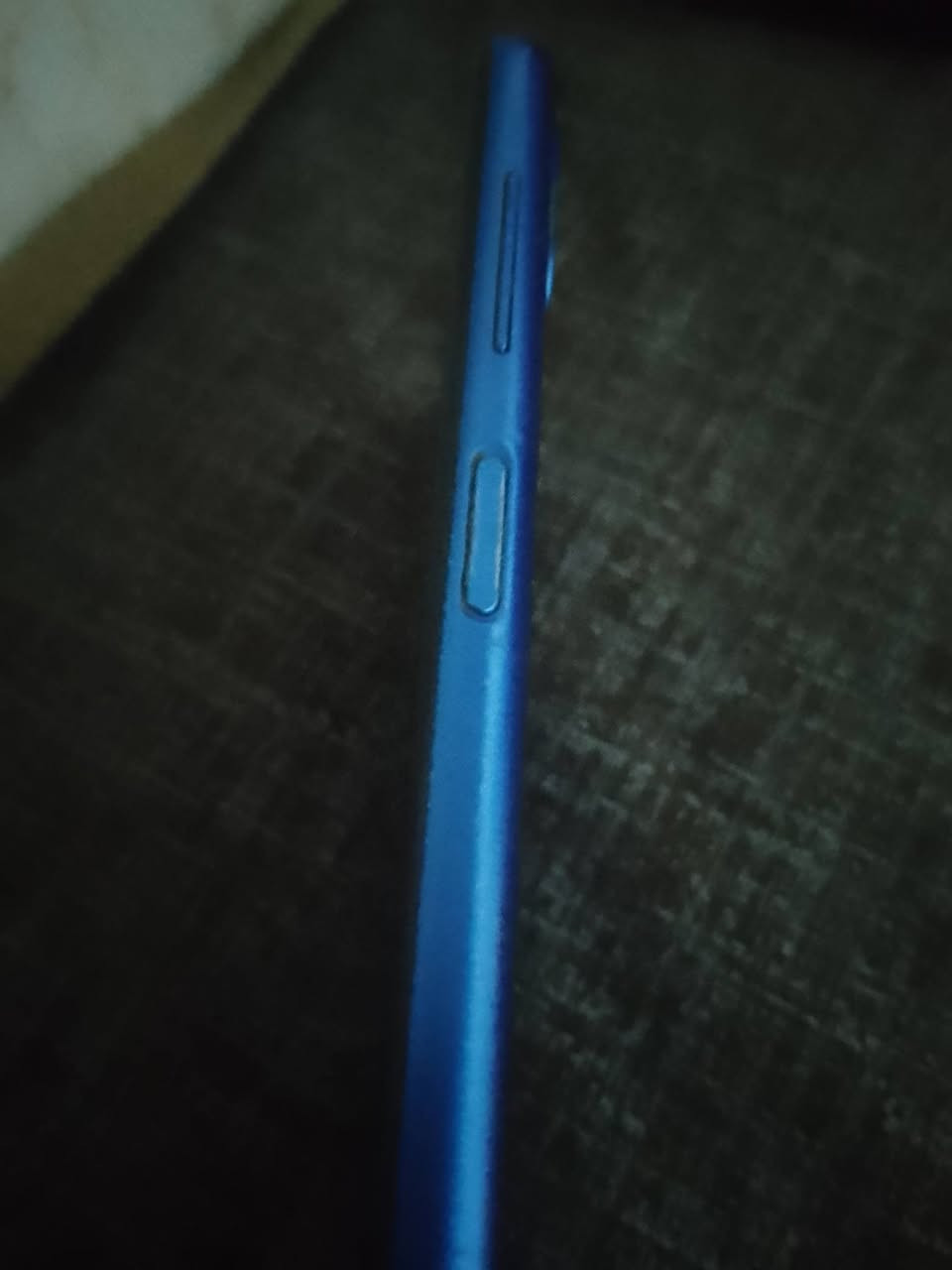 اسلام عليكم عندي مبايل البيع المبايل شغال بس بي فطر بصيط اسم المبايل اي12 ذاكرته 64 السعر 75او بي مجال حق الجيه العنوان الكوفه قرب ميثم التمار رقمي ***********
