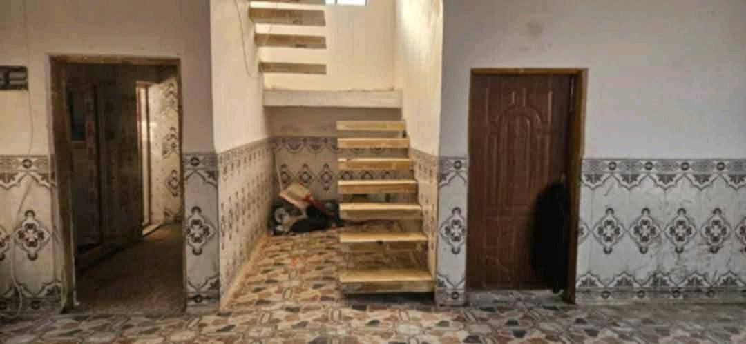 بيت 150 متر(ركن ) 
مشمول بتطويب مرقم
قرار 25 
غرفتين وصاله ومطبخ واستقبال
العنوان كوفه شارع المعمل قرب جامع الخزاعل يبعد عن شارع العام 40 متر
سعر 20


***********
***********
امانه كوله من طرف ام ملاك امانه