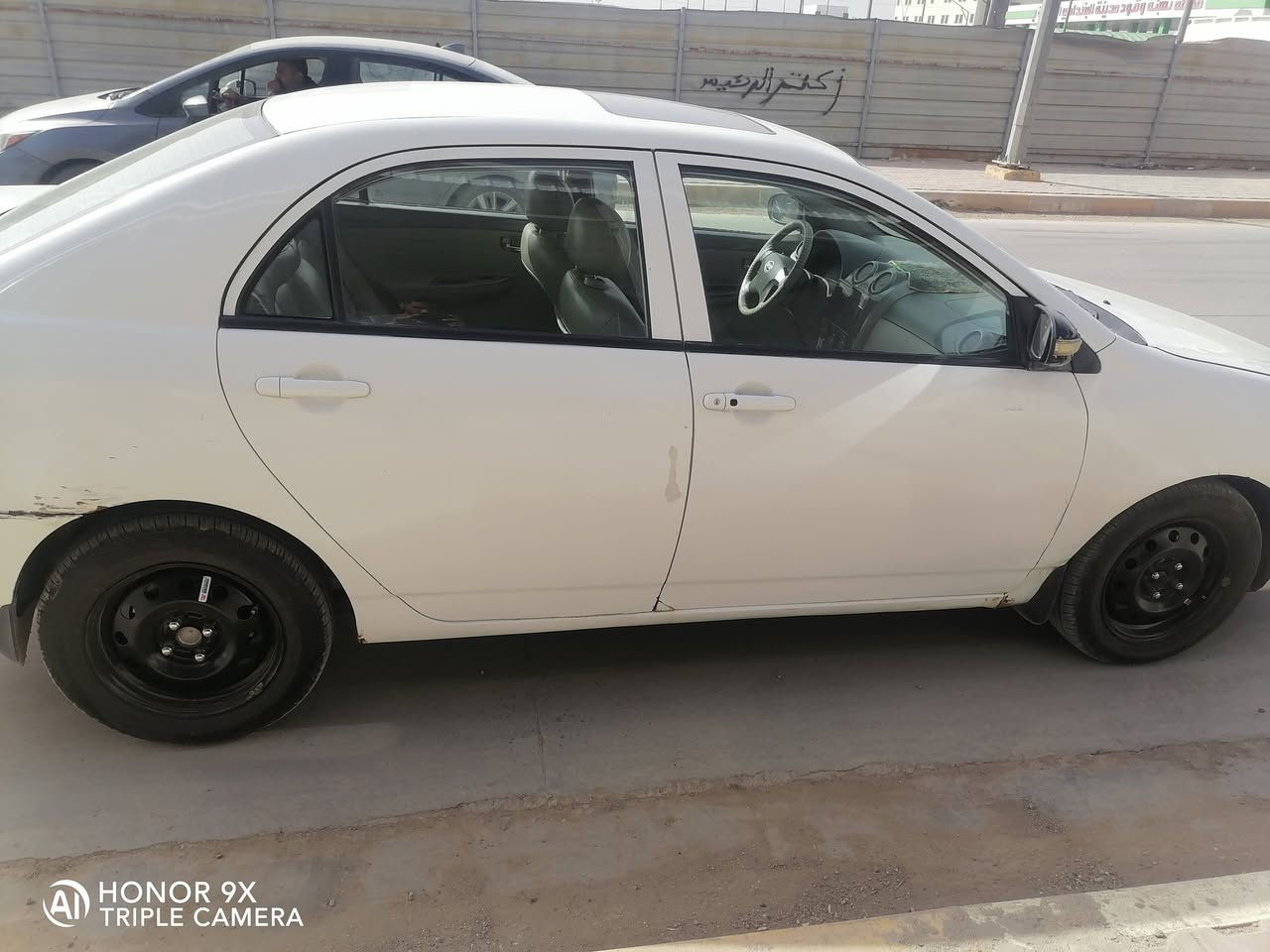 السلام عليكم سيارة بي واي دي موديل 2013 سيارة مكفولة من الضربة بيها شخوط قليله مكينة وكير مكفولات تخم تاير جديد رقم بغداد انكليزي جديد سنويه لغاية 2030 راعيها بالكوت تحويل ثاني يوم مكان السيارة كوت مركز السعر 40 وبيها مجال ***********
