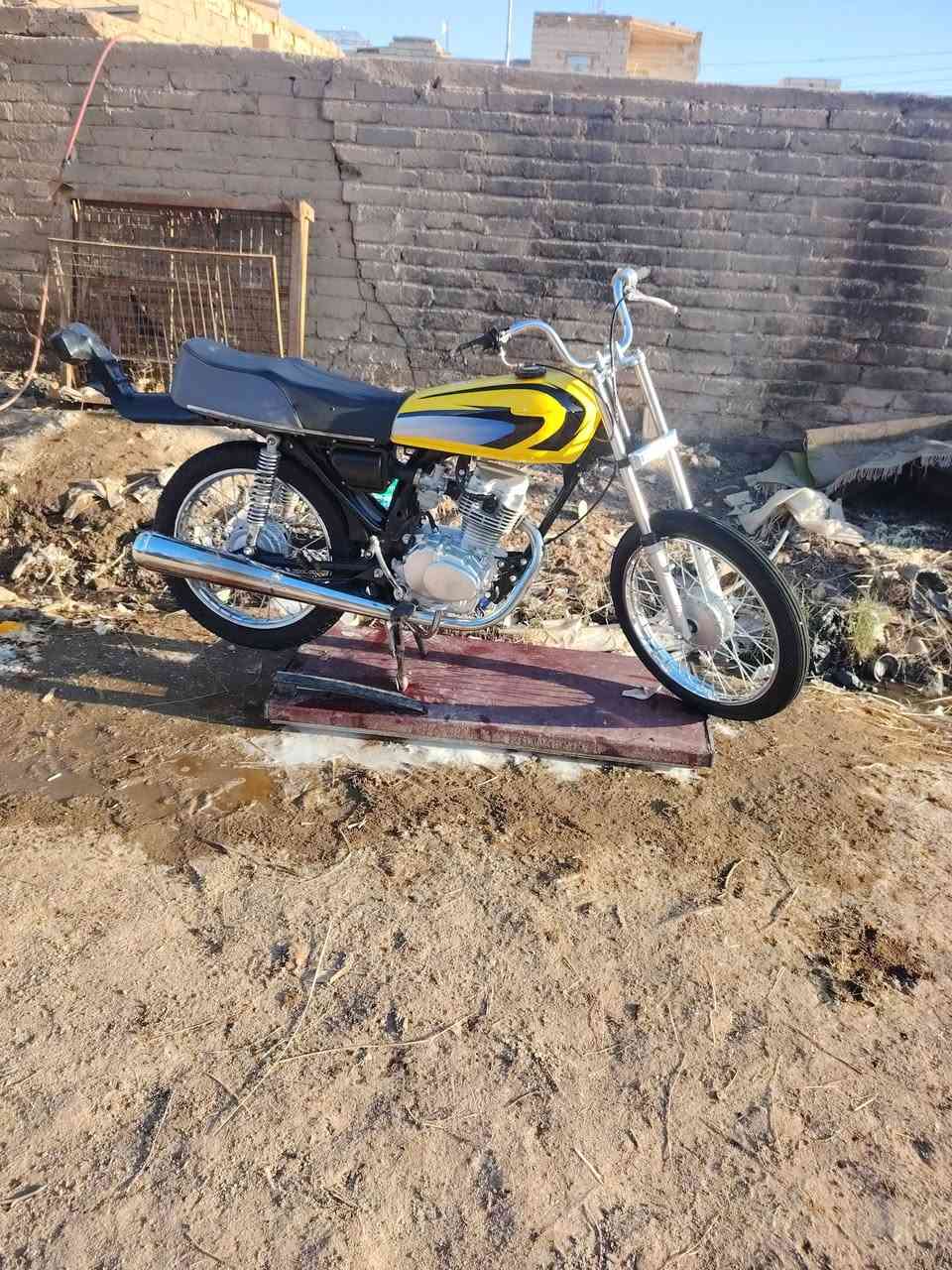 سلام عليكم دراجه نامه للبيع صاراله اسبوعين معمره كله جديد محرك نامه اللصلي سعر650وبيه مجال ماكني ناصريه مركز ***********
