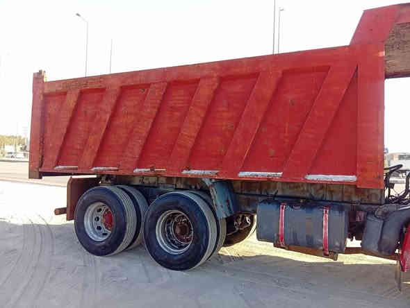 سلام عليكم سياره للبيع.
113
محرك 12ونص.   كير 5.5 مجموعه فراشه 16. شاصي مكفول. بدي مايلر    قماره تعباانه. تواير جدد. السعر 125
رقم الموبايل ***********
