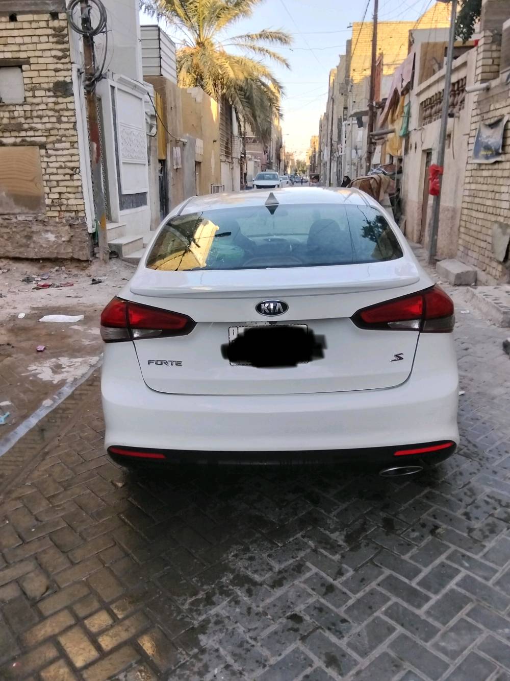 سلام عليكم ورحمة الله وبركاته
سيارة فورتي مديل 17 نضافه فول كشر فول 
رقم ابغداد نكليزي 
مكاني ابغداد مدينه الصدر
سعره 128
رقم /***********
 اوتساب
