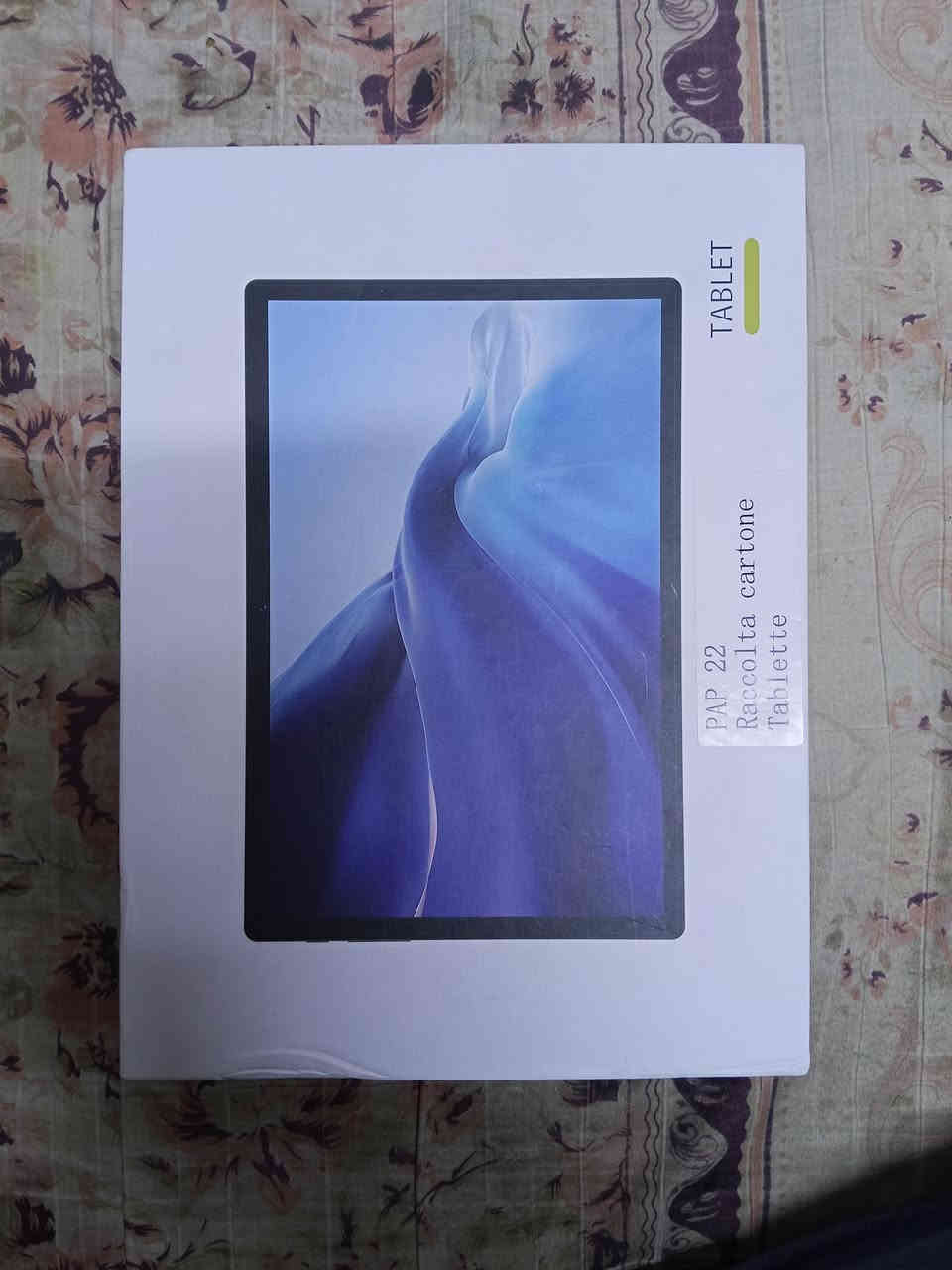 السلام عليكم ايباد نضيف هوا ايباد ويصير تشكل بيه كيبورد الجهاز مشحون بس 7 مرات جديد ذاكرته 128لاتصال علا هاذ الرقم ***********مكاني البصره       السعر175.الطوبه والنخيله
