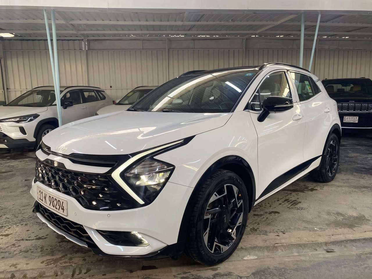 السلام عليكم للبيع كيا سبورتاج 2025 خليجي جيتي لاين اعله فئه رقم بغداد كفاله عامه سونار في المنشور ماشيه 7000 كم مكان السياره الكريعات شارع المعارض السعر 255 للاتصال ***********
