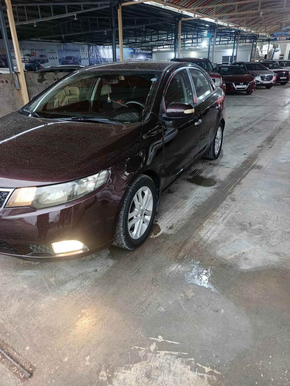 سلام عليكم سيراتو موديل ٢٠١١ خليجي مكينة ١٦٠٠ بيهة قطعتين صبغ رقم سليمانية الجديد السيارة جديدة بمعنى الكلمة السعر ٨٥ و بيهة مجال بسيط حك الجية المكان تقاطع القدس طريق الخالص معرض التساهل هاتف ***********
