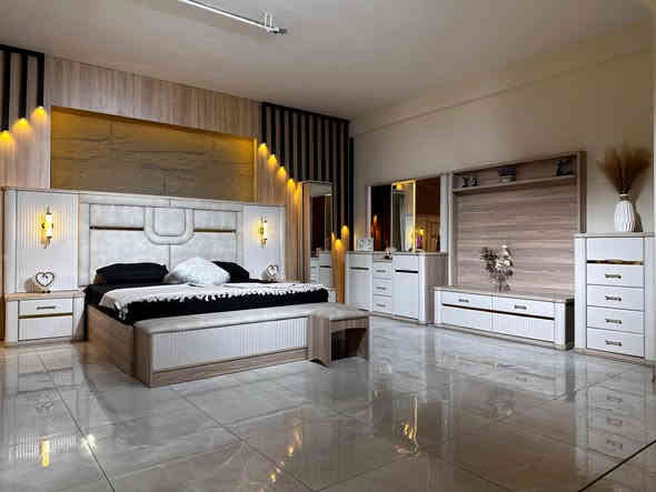 غرف نوم 11 قطعه صيني 
كنتور 8ابواب 
طول الكنتور 3 متر و 80 سم 
الجربايه مخزن جكات 
كومديات اناره ميز مرايه اناره 
السعر مليونين و 750 الف 
للحجز والاستفسار راسلونا وات ساب ***********
 نقل وشد داخل مركز البصره مجاني توجد خدمه توصيل للاقضيه والنواحي والمحافظات الجنوبيه بأسعار مناسبة ملاحظه ما تدفع اي مبلغ قبل لا تنشد وتكمل ابيتك عليكم بس تنزيل الكراتين من السياره لداخل البيت
