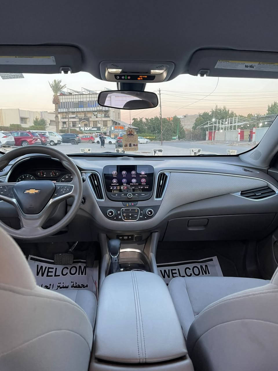 السلام عليكم ماليبو موديل 2022 LT وارد امريكا ماشيه 19 السياره جديده بجم كبس مابيها نقص الحادث مالتها بابتين وصور الحادث مرفوقه ويا الصور السعر المطلوب 120 ورقه وبيها مجال بسيط رقم اربيل والتحويل مباشر  مكان السياره بغداد ال كرخ حي الجامعه للستفسار هاذا الرقم *********** وشكرا
