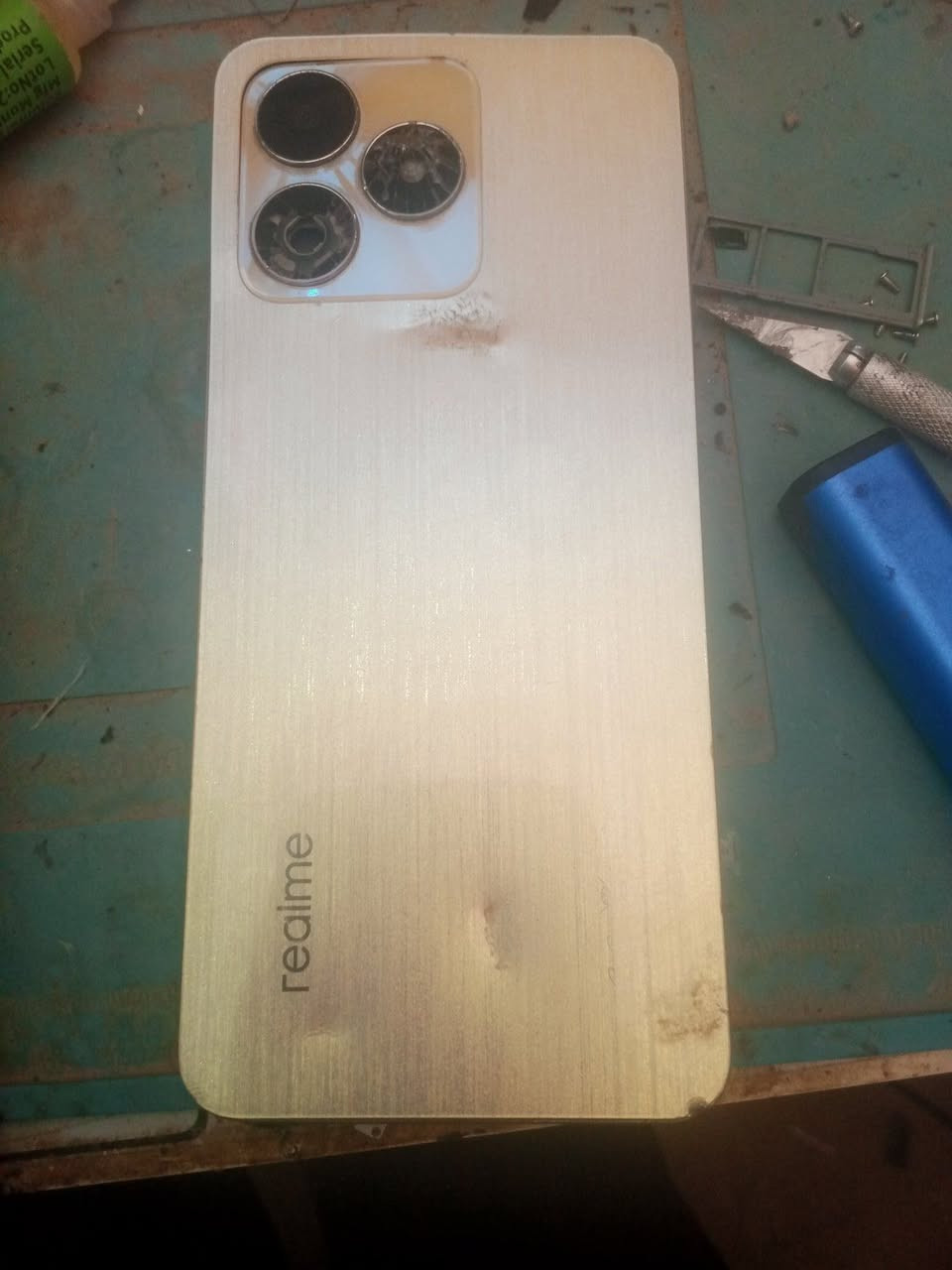 شاشه مع الشد  سعره 25 الف دينار فقط 

وكاله اصلي ✅

ضمان بعد الشد ✅

لأننا نعرف أن شاشة الموبايل هي روح الجهاز، وفرنا لكم أفضل أنواع الشاشات (أصلية - وكالة) وبأحدث تقنيات الصيانة.
🔥 مميزات عرضنا اليوم:
✅ شاشات أصلية: ألوان حقيقية، لمس سريع، ومتانة عالية.
✅ ضمان حقيقي: فحص كامل للجهاز بعد التبديل لضمان أعلى أداء.
✅ سرعة في الإنجاز: استلم موبايلك بأسرع وقت ممكن وبدقة متناهية.
✅ أسعار تنافسية: أنسب الأسعار في الصوب الصغير.
🛠️ نصلح جميع الأنواع:
(iPhone - Samsung - Huawei - Xiaomi - Realme - Infinix)
لا تخلي الكسر يضوجك.. زورنا وشوف الفرق بعينك!
📍 العنوان: الديوانيه الحمزه شرقي قرب مركز شباب مقابيل الساده ال سيد طالب الوكيل اليوزع وجبه غذائيّة سيد عباس 
📞 للحجز والاستفسار: ***********

العالمي لصيانه الاجهزه الموبايل .. عالم من الثقة والاحترافية 🛠️✨
