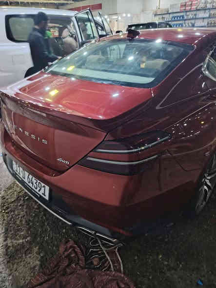 السلام عليكم جينيسيس g70 2023 فول مواصفات فور ويل ماشيه ٣٣ الف كيلو حادث ما بيها تقرير مياه أمطار رقم بغداد بأسمي السعر 205 وبيها مجال بيع او مراوس حسب القناعه للاستفسار الاتصال على الرقم ***********
