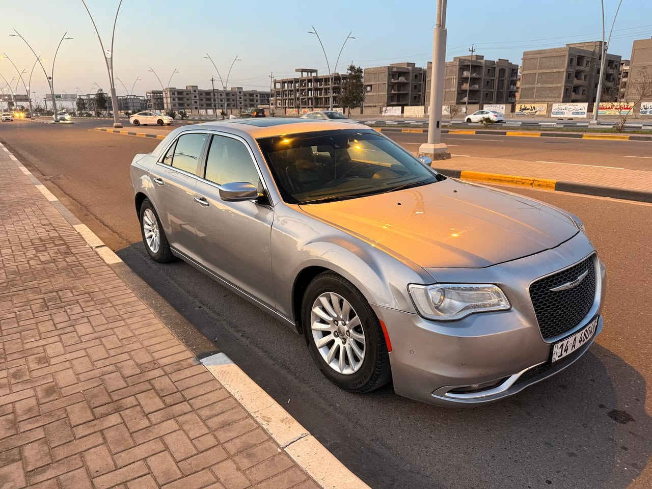 اوباما سي 2017 مرمزه  2018
بيها كتاب تصحيح من المرور 

1. محرك 3.6
2. ⁠رادار امامي 
3. رادار جانبي
4. ⁠حساس امامي وخلفي
5. ⁠اشاير بالمري 
6. ⁠مري قلاب مع البك
7. ⁠بنوراما قطعتين
8. ⁠ ⁠كشنات تدفئه وتبريد
9. ⁠تكحم ستيرن كهربائي
10. ⁠خزن وضعيات القياده
11. ⁠شاشه كار بلي  
12. ⁠لايت عالي وناصي زنون
13. ⁠بلوجكتر زنون 
 

السياره فوول مواصفات لل اخير  
وبالعافيه على الياخذها 🤍

وارد امريكي بدون ايرباك تقرير غرق 20 بالميه وبيها صبغ قليل بالقماره لكااط مال زنجار واعل الاوبامات البيهن بنراما يعرفون بهل الشي وعندي تصوير فيديو قبل صبغ وبيها باردات بخوشم المداكر الاماميه كد شبر بشبر رقم بصرة دولي باسمي تحويل ثاني يوم ، اخوان السياره بيها كتاب تصحيح شاصي من الكمرك وموجود بالمرور الكتاب بضباره مالت السيارع وعندي نسخه من الكتاب ، السياره جاهزه ممن كل النواحي ماتصرف عليها سعرها 170 وبيهه مجال قليل واذا اكو مراوس بسياره عاليه اروس / مكاني البصره حي المهندسين  / وهذا رقمي ***********
