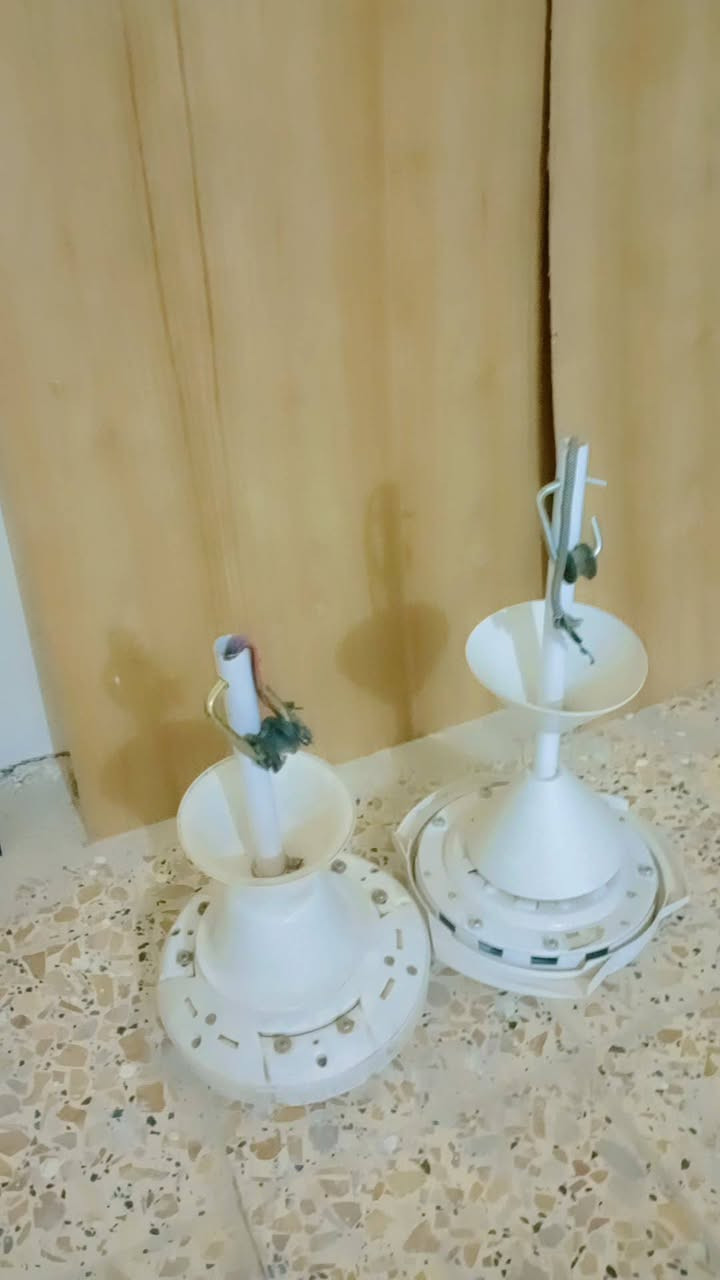 غراض للبيع كلمن وسعره (مكلف بالنشر )
سخان ٣٠ 
المبرده ٣٠
الصندوق وكشن ١٠ 
المراوح وحده ١٥ 
التواصل ع رقم الهاتف 
***********
