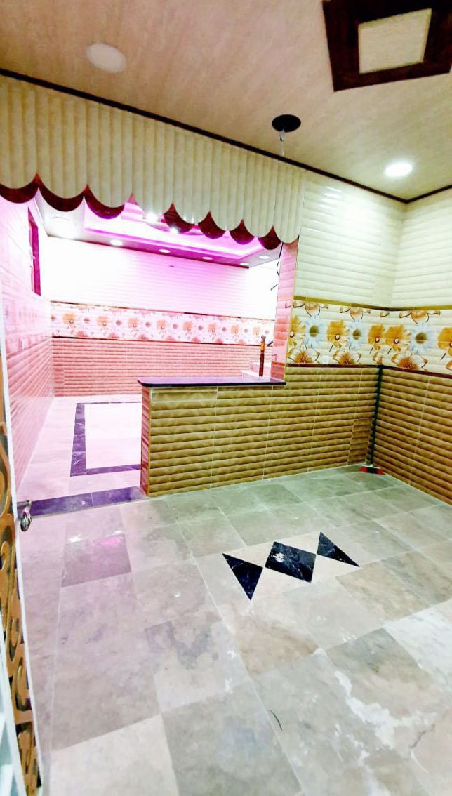 دار للرهن مساحة 120متر  شارع 20 حي الوفاء  طابقين مدة الرهن سنة واحده سعر الرهن 50مليون للإستفسار ***********
