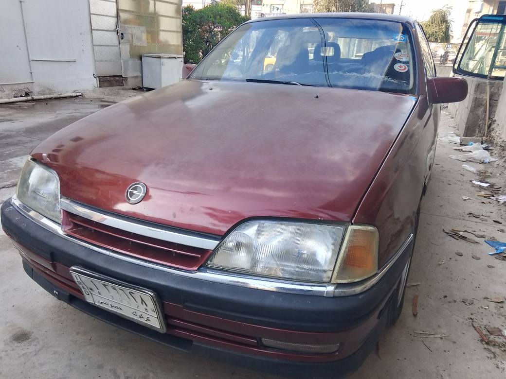 اوميكا.رقم كركوك  موديل 91 كود بانزين كير عادي محرك 20 بلادي مشروع وطني سيارة بدون طخه كهربائيات كلها شغال شراي يتصل *********** سعر 39 بيها مجال كركوك, العراق
