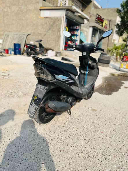 سلام عليكم ماكس عدله صاره شهرين نازله رمبه علا وضع رمب كلها بلادي شلعه ومعدل ختم واحد كلها نكره سلف كلشي شغال بيه ماكو شي مو شغال من ناحيات كهربائيات حجي سرعه كيج بازين كيلو متر كله كامله  اريد سعر 925الف و مراوس جي تي ار و سكنس ***********وتساب فقط
