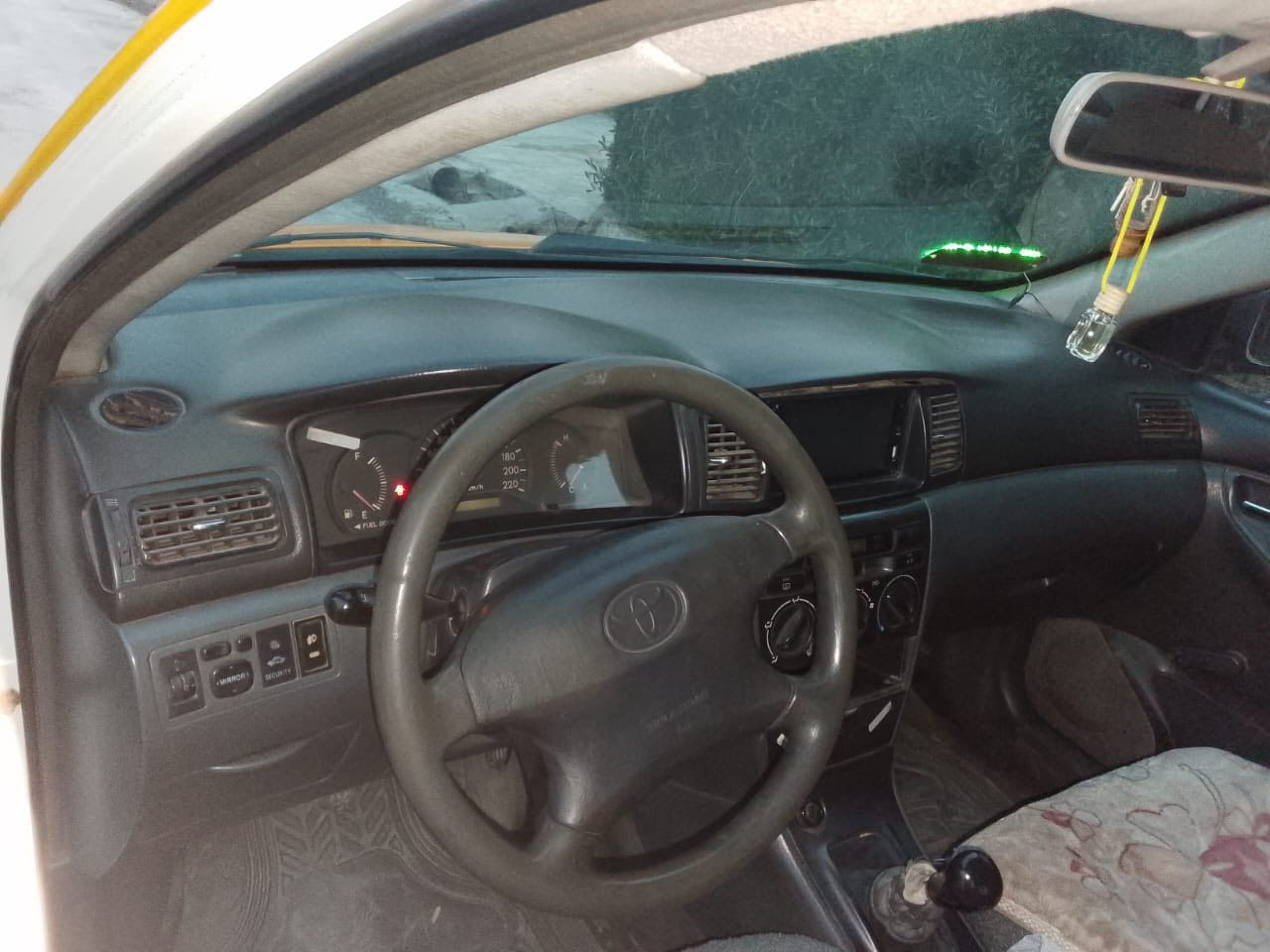 کورلا ٢٠٠٦
مشروع وطني 2028
گیر محرک شرط 
تخم تایر جدید
شبرین بیە ضربة 
صدر امامي و خلفي جدید
تبرید ثلج تدفئة
سیارة بدون مصرف 
سعر ٧٨ و بي مجال 
شراي خابر هاي رقم رسالة ما اجاوب
***********
