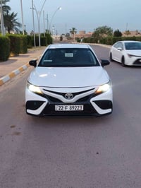 كامري SE • ٢٠٢١ • ماشيه ٧٧٠٠٠