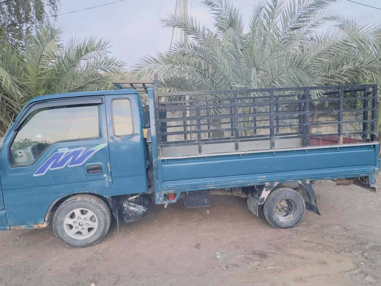 للبيع كية حمل فونتيرا مديل 1999 رقم بغداد المكان بغداد المعامل السعر 60وبيهة مجال قليل للاتصال ***********
