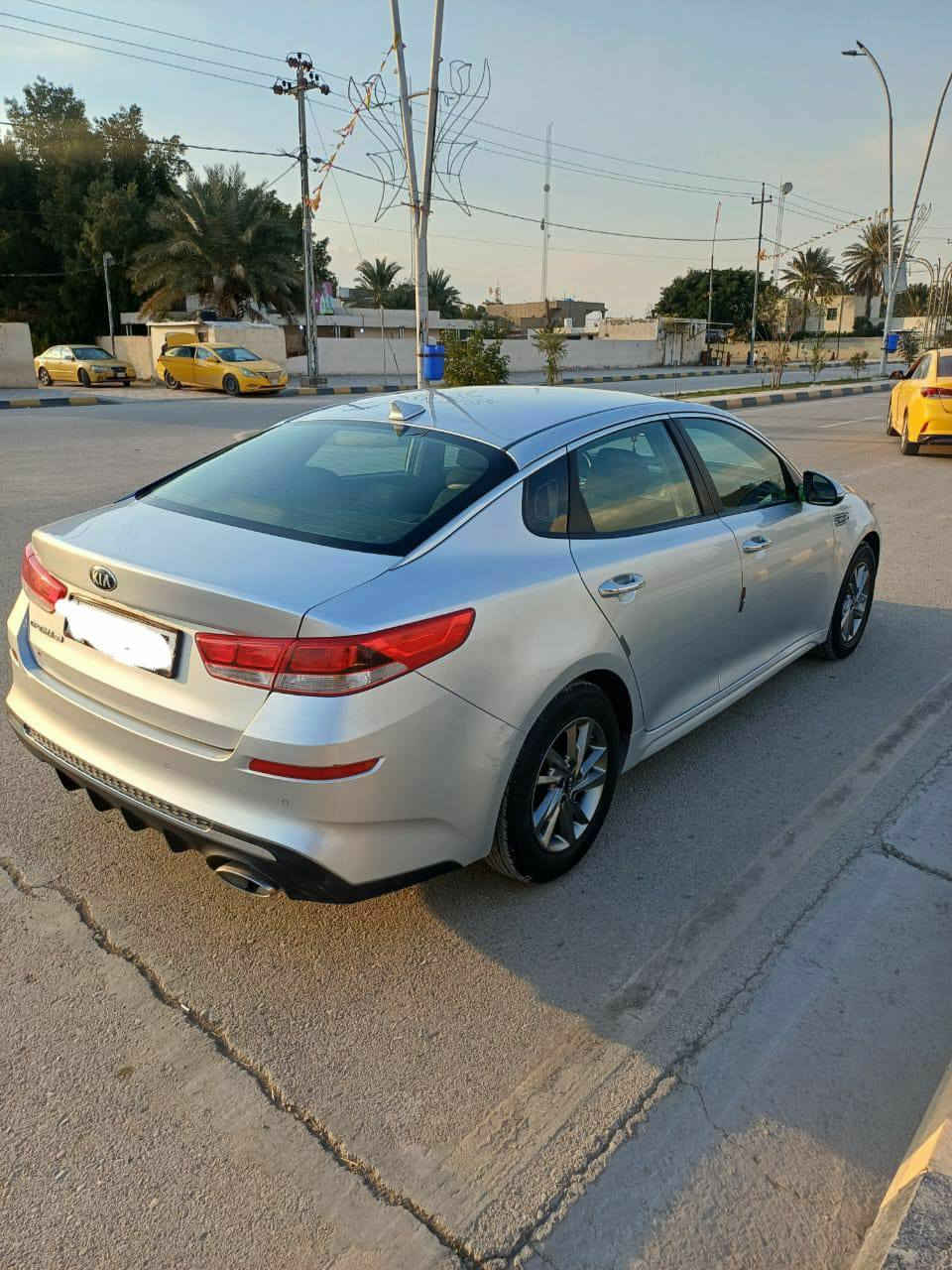 كيا اوبتما 2019رقم بغداد الدولي حره مكينه ما مفتوح  ٢٤٠٠ أمريكي حادث بس بنيد والبقي مكفوله كفاله عامه وسياره جديدة وماشيه  80
وسعره ١٤٧ وبيها مجال قليل  ***********  ومكانه واسط وتحويل ثاني يوم
