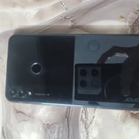 مبايل هونر x8 ذاكره128 للبيع السعر 100 ماكني بغداد الجزيره السياحيه مق...