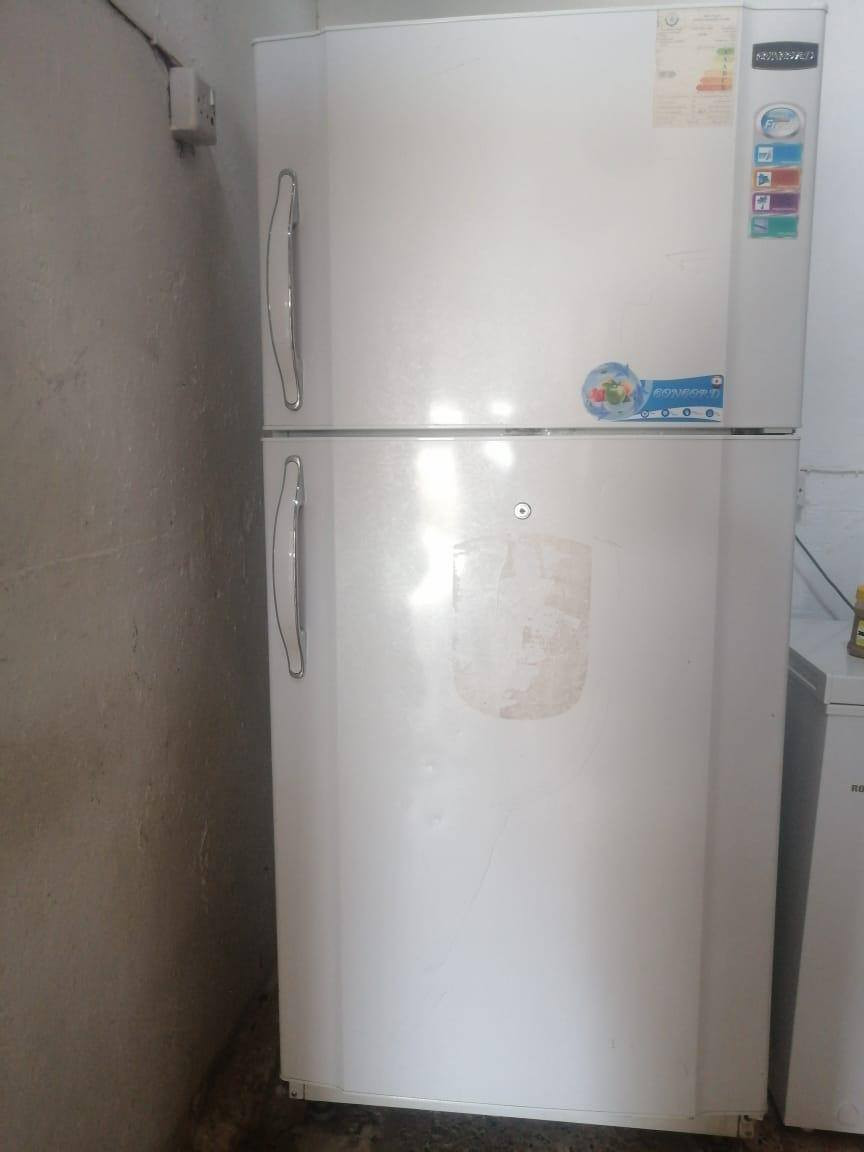 غراضج للبيع غساله نضيفه كلش شرط الفحص اوتوماتيك 18 كيلو  سعرها 350 وبيها مجال للشراي 
وثلاجه حجم كبير شرط الفحص ب 250 وبيها مجال للشراي 
كاونتر مامستعمل سعرها 65 وبيها مجال للشراي مستعجلين عليهن


**إذا كنت صاحب هذا الإعلان وتريد حذفه لأي سبب، رجاءا أرسل رسالة إلى الدعم الفني**