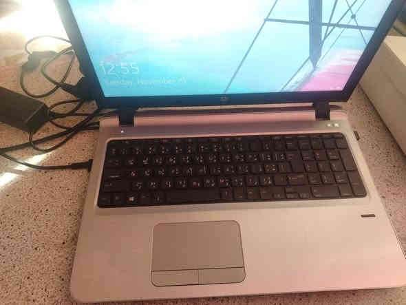 لابتوب hp
الموصفات:
المعالج (CPU): Intel Core i5 – الجيل السادس

الذاكرة العشوائية (RAM): 8GB DDR4

التخزين (Storage): 256GB SSD

كرت الشاشة (GPU): Intel HD Graphics – Shared 4GB

حجم الشاشة: 15.6 بوصة

دقّة الشاشة: HD ‎1366×768‎

الاتصالات:

Wi-Fi

Bluetooth

المنافذ:

USB 3.0

USB 2.0

HDMI

قارئ SD

منفذ سماعة 3.5mm

البطارية: 4-Cell

النظام: Windows 10
النضافة 99٪
السعر :250 بي مجال بسيط للشراي مكاني بغداد حي اور تواصل واتساب (***********)
