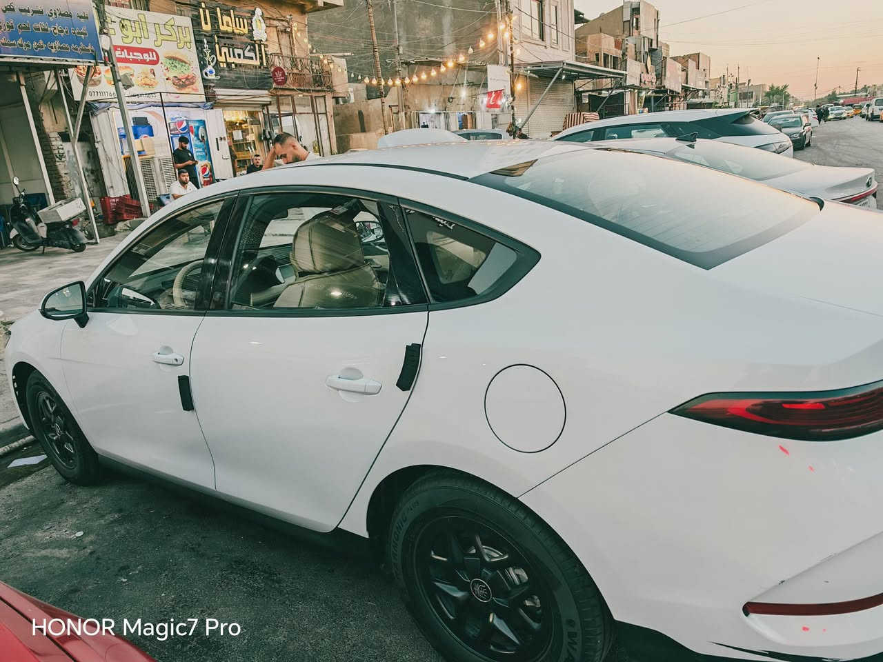 للبيع – BYD Qin Plus موديل 2025

🔹 الموديل: 2025
🔹 اللون: أبيض
🔹 الممشى: 20,000 كم فقط
🔹 نوع اللوحة: بغداد

المواصفات:
✅ محرك 1.5 لتر DM-i.
✅ ناقل حركة أوتوماتيك.
✅ شاشة وسطية كبيرة تعمل باللمس.
✅ عدادات رقمية.
✅ تشغيل بصمة ودخول ذكي.
✅ كاميرا خلفية مع حساسات.
✅ مثبت سرعة.
✅ تكييف أوتوماتيك.
✅ إنارة LED أمامية وخلفية.
✅ مقاعد جلد.
✅ جنوط ألمنيوم.
✅ استهلاك وقود ممتاز.
✅داش كام.

✨ السيارة نظيفة جداً، استخدام شخصي، جاهزة للفحص، ولا تحتاج أي مصروف.

💰 السعر المطلوب: 18,500,000 دينار عراقي (قابل للتفاوض بالمعقول).

📞 للاستفسار والمشاهدة، التواصل على الخاص أوالاتصال ***********
