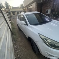 توسان ٢٠١٥ • نظيفة • تايرات جدد